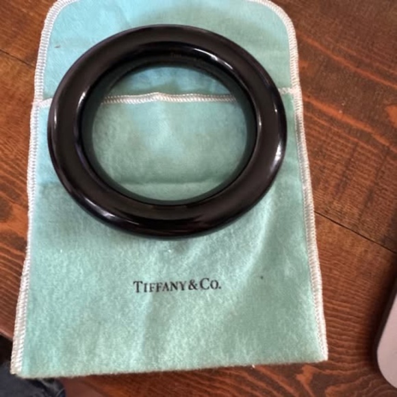 Tiffany & Co. Elsa Peretti Black Lacquer Bangle - Picture 3 of 5